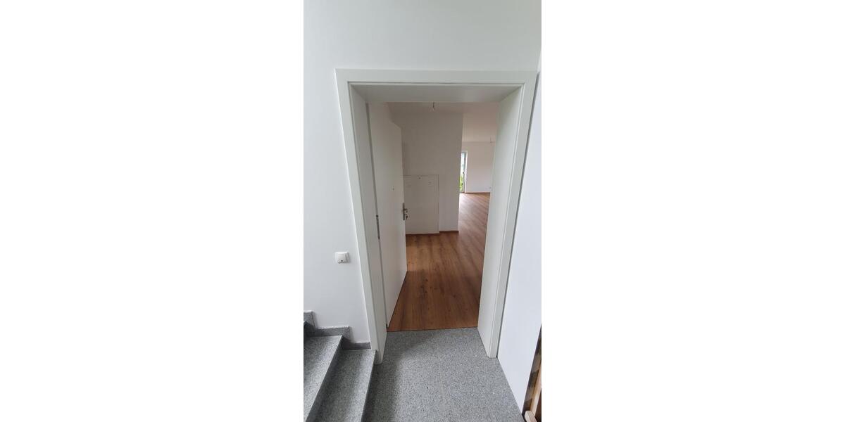 Etagenwohnung Lahnstein - 2 Zimmer, 70 m&sup2;, 925&euro; | Angebot:26427715