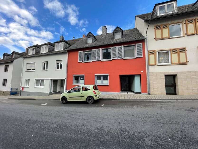 Haus zum Kaufen in Nassau 298.000 € 223 m²