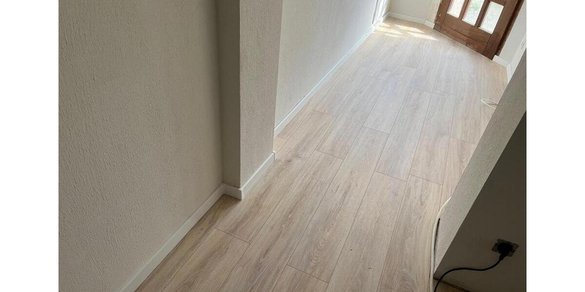 Saniertes 3 Familienhaus in NR-Niederbieber 7 zimmer