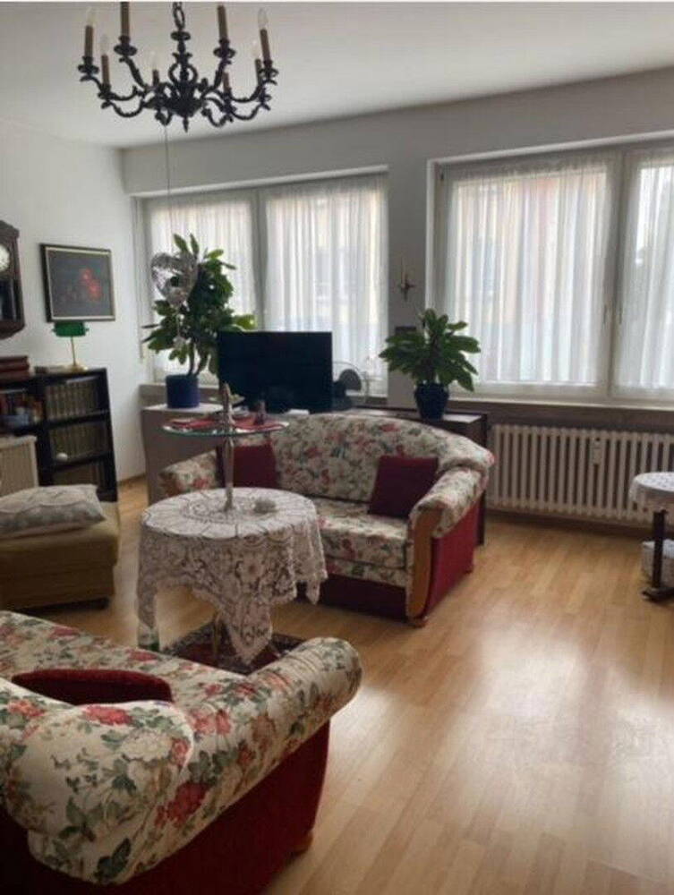3 Zimmer,Küche,Bad zu vermieten Triererstraße 109