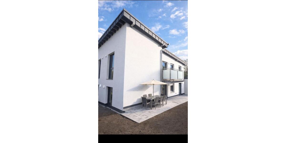 Erstbezug–KFW 40 energieeffiziente Wohnung mit PV & Wärmepumpe 4 zimmer