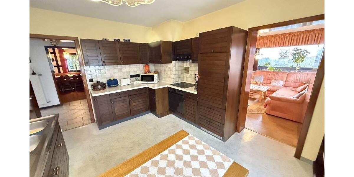 Einfamilienhaus Hilgert - 5 Zimmer, 170 m&sup2;, 320.000&euro; | Angebot:25670957