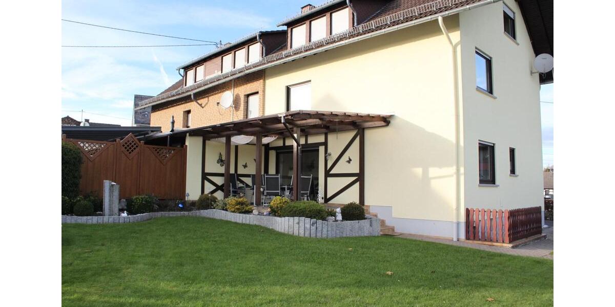 Doppelhaushälfte Montabaur - 7 Zimmer, 146 m&sup2;, 1.600&euro; | Angebot:25405916