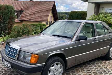 Mercedes-Benz 190 214.941 km 5.400 € Wassenach 56653