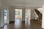 Provisionsfrei: Vielseitiges Wohnhaus mit 3 separaten Eingängen 11 zimmer