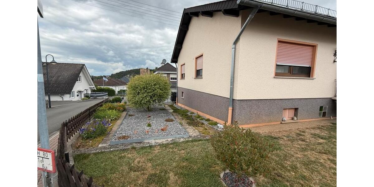 Einfamilienhaus Gückingen - 6 Zimmer, 136 m&sup2;, 330.000&euro; | Angebot:27002023