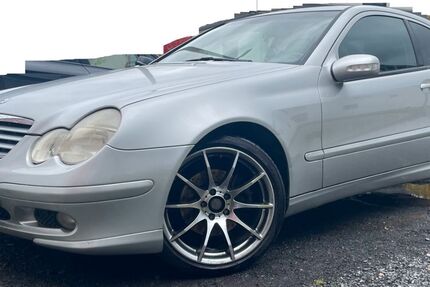 Mercedes-Benz CL 230 157.000 km 4.099 € Holzappel 56379