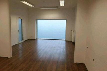 Büro oder Ladenfläche 53qm mit Schaufenster