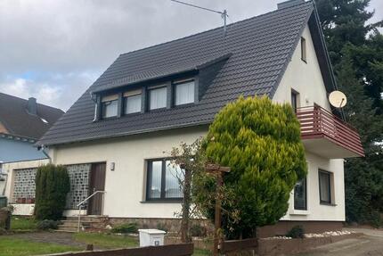 Alleinstehendes Einfamilienhaus in ruhiger Lage mit Garten 13 zimmer