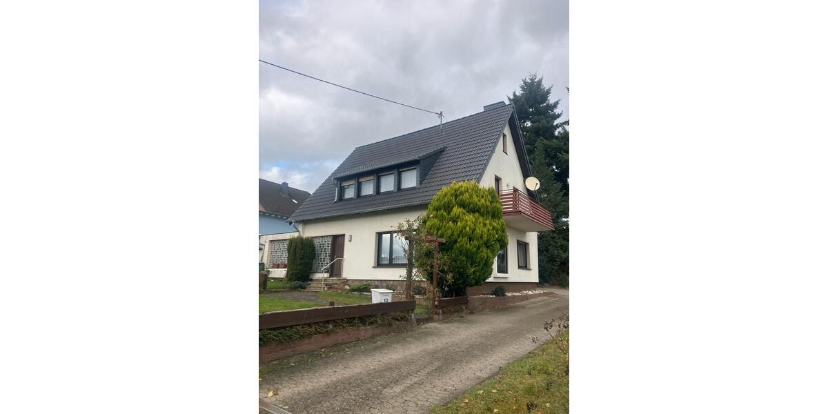 Alleinstehendes Einfamilienhaus in ruhiger Lage mit Garten 13 zimmer