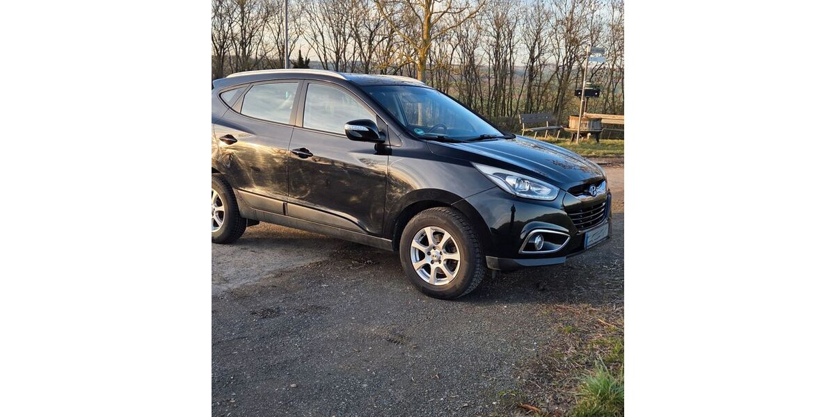 Hyundai ix35 132.000 km 9.900 &euro; Münstermaifeld 56294