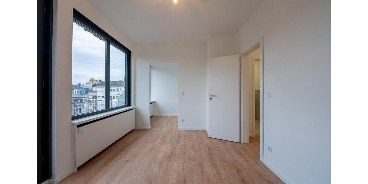 Dachgeschoßwohnung Neuwied - 4 Zimmer, 125 m&sup2;, 1.750&euro; | Angebot:25543097