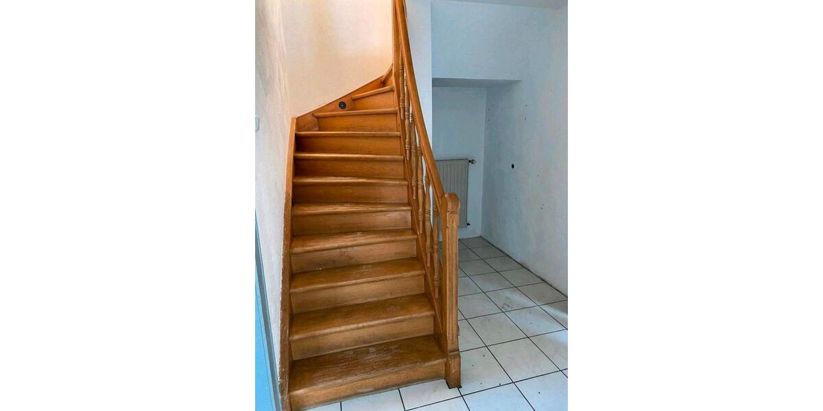 Einfamilienhaus Mendig - 8 Zimmer, 150 m&sup2;, 165.000&euro; | Angebot:25233795