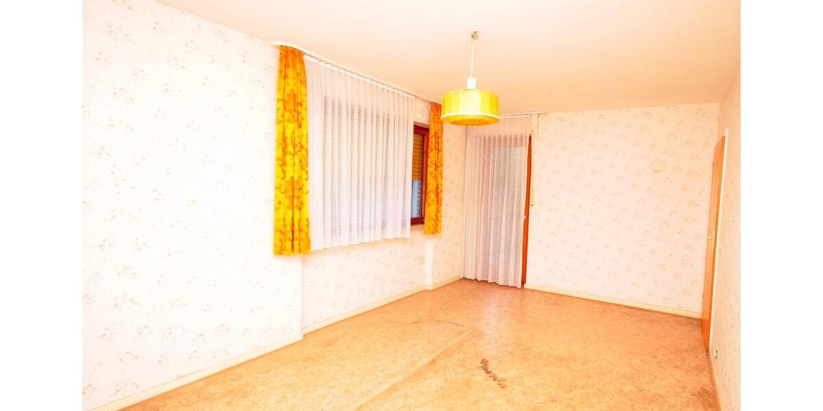 Reihenhaus Singhofen - 8 Zimmer, 145 m&sup2;, 99.000&euro; | Angebot:26572785