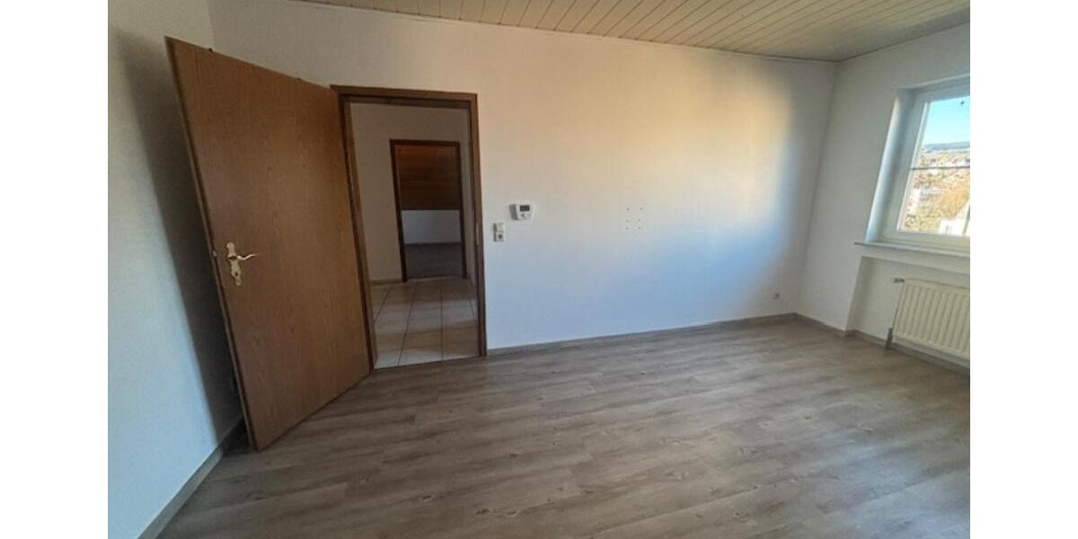 Dachgeschoßwohnung Mayen - 3 Zimmer, 70 m&sup2;, 530&euro; | Angebot:25791014