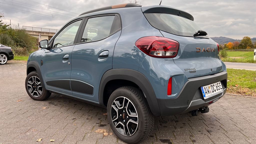 Dacia Spring 17.000 km 14.988 € Bad Breisig 53498