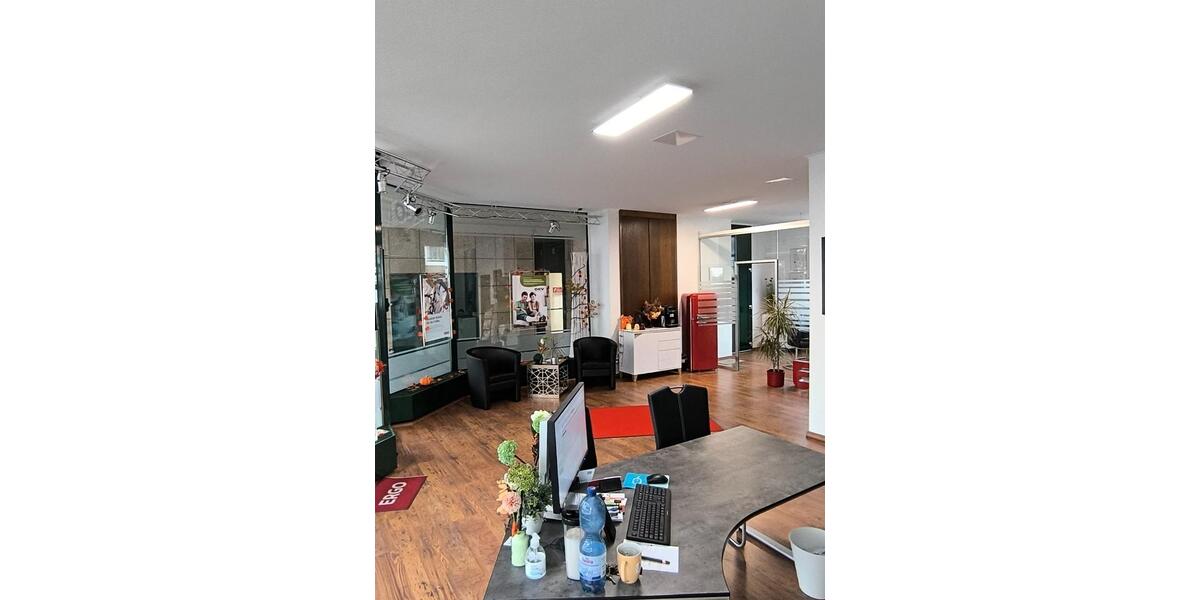 Modernes Büro zur Vermietung – hell, flexibel, zentral zimmer