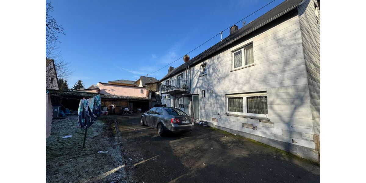 Provisionsfrei* Attraktives Investitionsobjekt im Herzen von Wirges - Mehrfamilienhaus mit Potenzial (Sanierung über KFW mit bis zu 45% Tilgungszuschuss möglich) zimmer