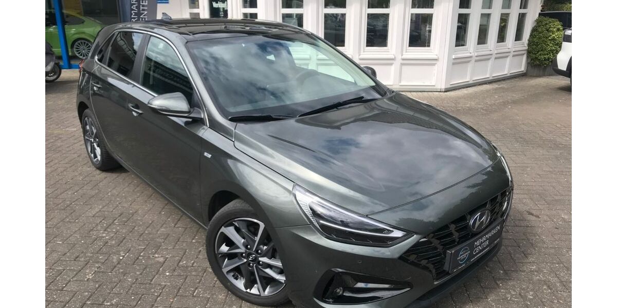 Hyundai i30 16.031 km 24.490 € Oberlahr 57641