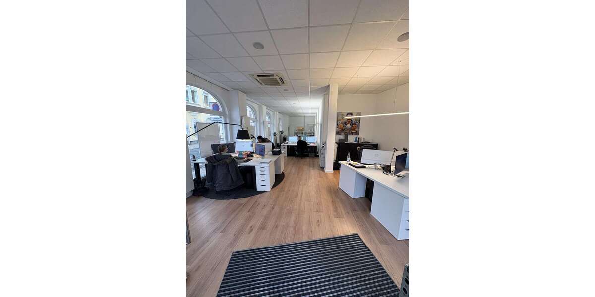 Einzelhandel in Andernach 2.262 € 125 m² zimmer