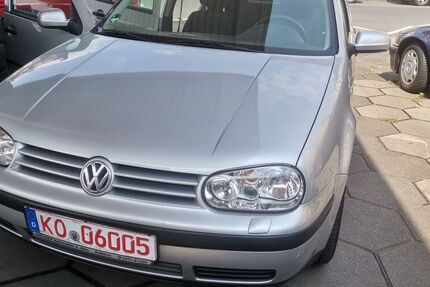 VW Golf