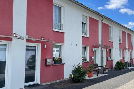 Haus Koblenz Bubenheim - 1 Zimmer, 81 m&sup2;, 2.200&euro; | Angebot:24630697