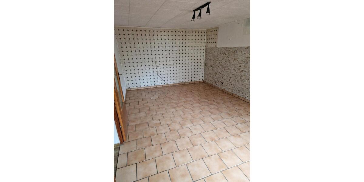 Erdgeschoßwohnung Selters (Westerwald) - 2.5 Zimmer, 80 m&sup2;, 600&euro; | Angebot:26398555