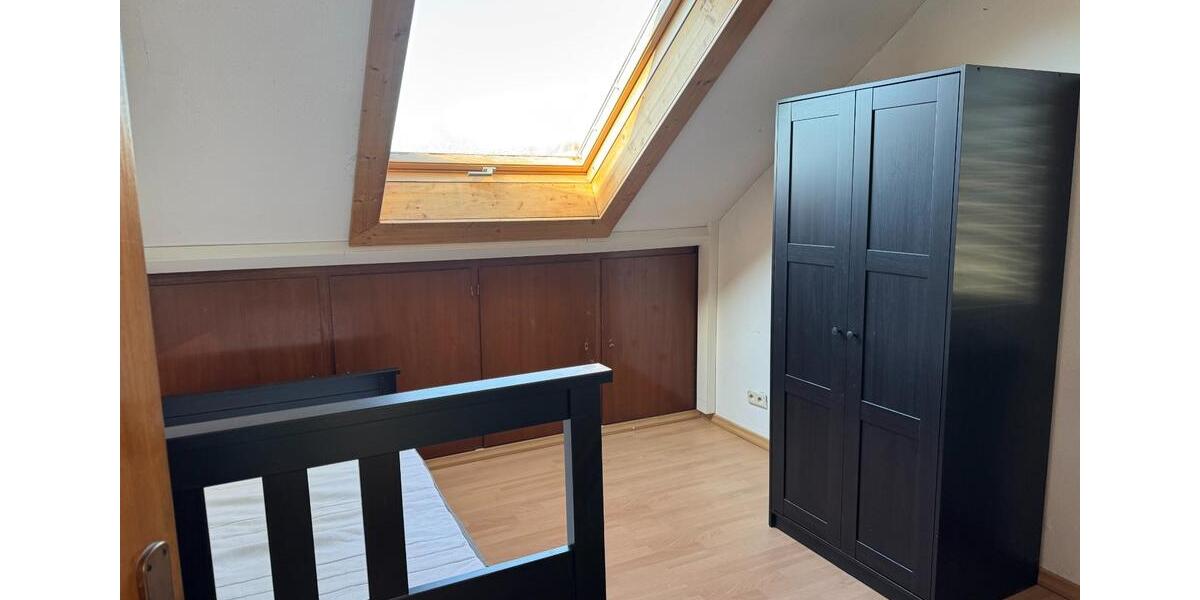 Dachgeschoßwohnung Koblenz Lay - 2 Zimmer, 38 m&sup2;, 513&euro; | Angebot:25752364