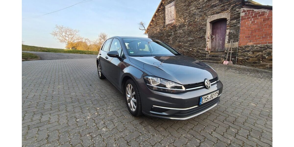 VW Golf 99.500 km 13.490 &euro; Reichenberg 56357