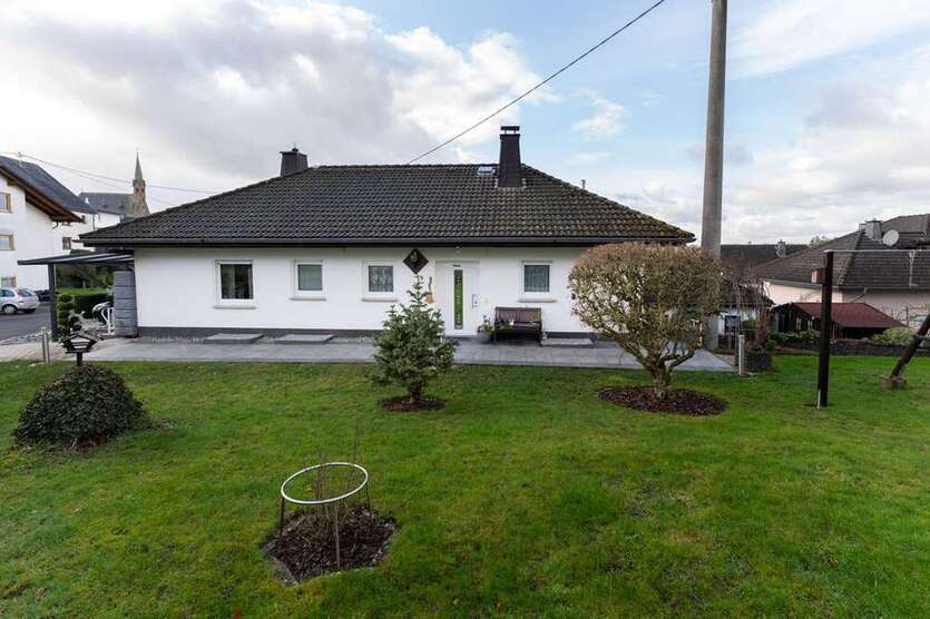 Haus zum Kaufen in Heilberscheid 569.000 € 230 m²