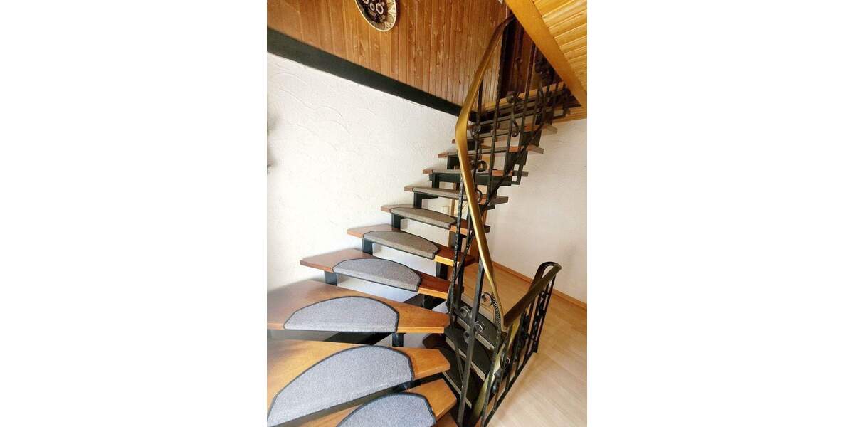 Mehrfamilienhaus, Wohnhaus Höhr-Grenzhausen Grenzhausen - 6 Zimmer, 168 m&sup2;, 209.000&euro; | Angebot:25567292