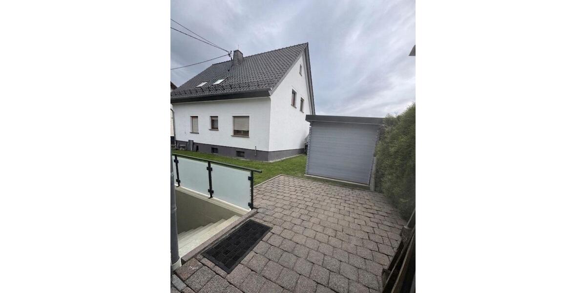 Etagenwohnung Nentershausen - 2 Zimmer, 70 m&sup2;, 850&euro; | Angebot:26416127