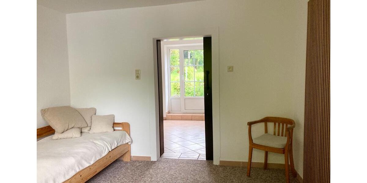 Erdgeschoßwohnung Kalt - 2 Zimmer, 42 m&sup2;, 260&euro; | Angebot:24952320