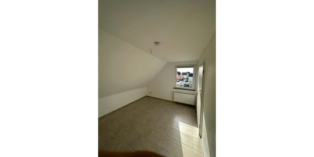 Dachgeschoßwohnung Neuwied Feldkirchen - 3 Zimmer, 69 m&sup2;, 720&euro; | Angebot:26067132