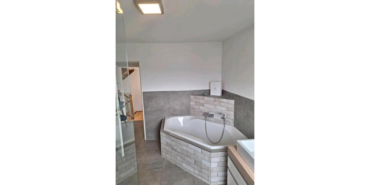 Villa Brey - 7 Zimmer, 173 m&sup2;, 695.000&euro; | Angebot:26891566
