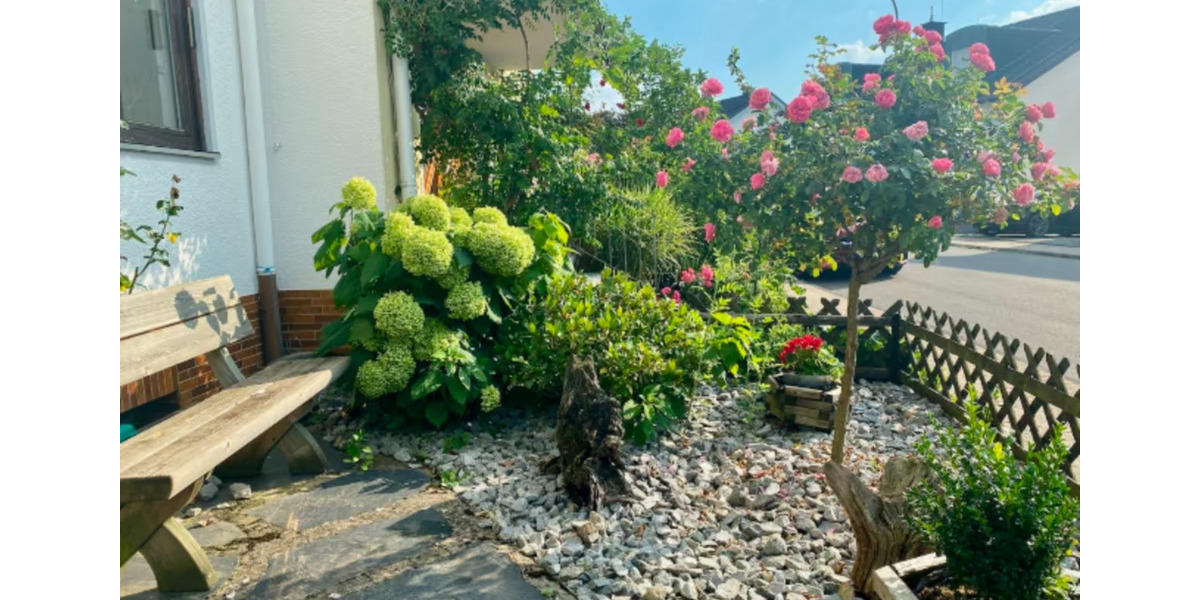 Einfamilienhaus Koblenz Lay - 9 Zimmer, 162 m&sup2;, 549.000&euro; | Angebot:25760262