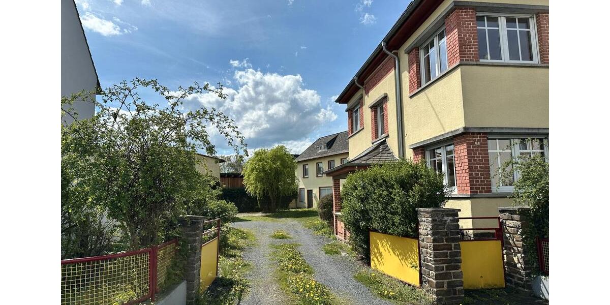 Einfamilienhaus Koblenz Arenberg-Immendorf - 8 Zimmer, 243 m&sup2;, 630.000&euro; | Angebot:26882194