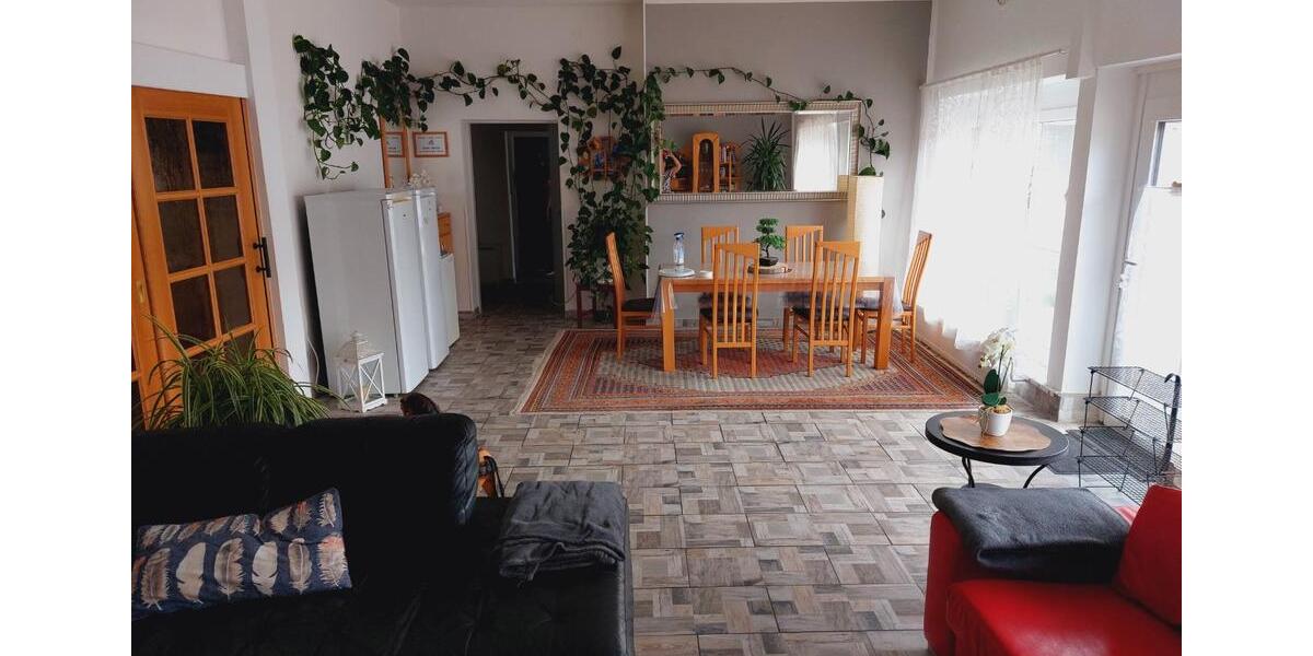 Erdgeschoßwohnung Eitelborn - 4 Zimmer, 150 m&sup2;, 1.300&euro; | Angebot:26048667
