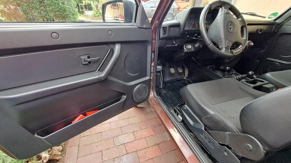 Lada Niva 32.650 km 14.900 € Dachsenhausen 56340