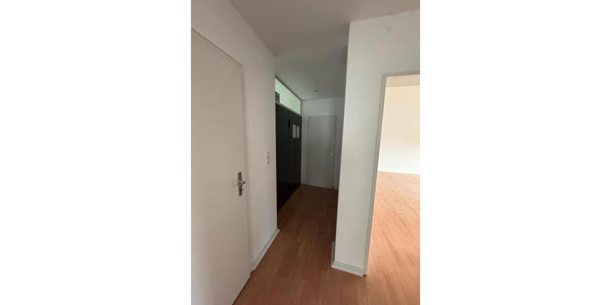Etagenwohnung Neuwied - 2 Zimmer, 76 m&sup2;, 605&euro; | Angebot:26477138