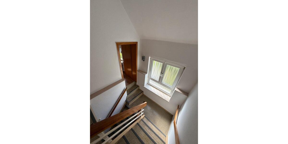 Etagenwohnung Singhofen - 5 Zimmer, 120 m&sup2;, 1.000&euro; | Angebot:26592201