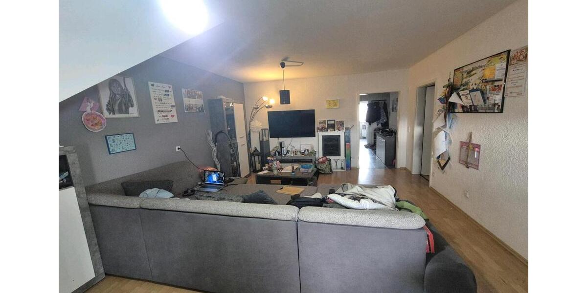 Dachgeschoßwohnung Urmitz - 4 Zimmer, 100 m&sup2;, 1.100&euro; | Angebot:26688019