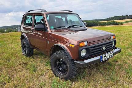 Lada 4x4 32.000 km 16.750 € Dachsenhausen 56340