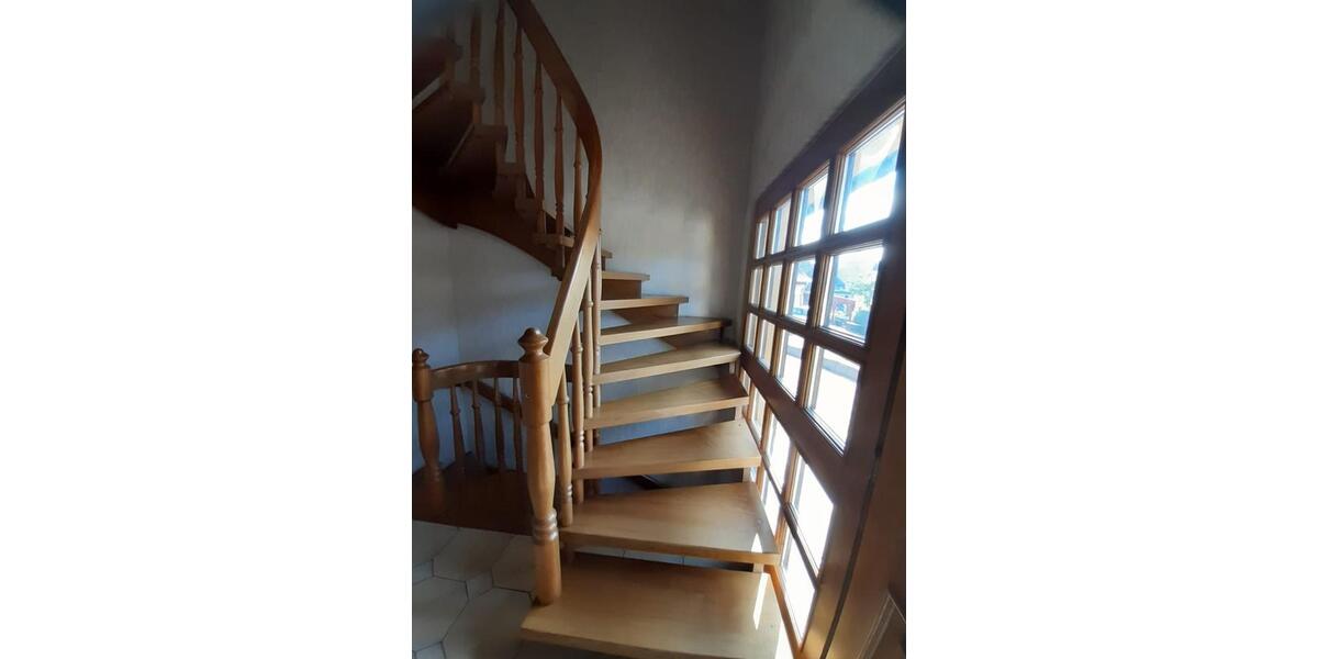 Dachgeschoßwohnung Saffig - 3 Zimmer, 105 m&sup2;, 234.000&euro; | Angebot:25038147