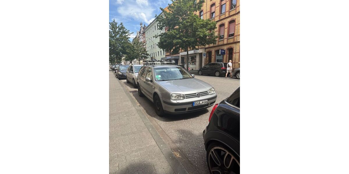 VW Golf 268.925 km 1.100 &euro; Koblenz 56068