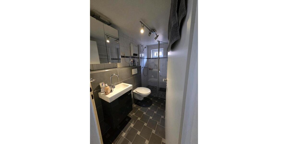 Erdgeschoßwohnung Urmitz - 5 Zimmer, 140 m&sup2;, 900&euro; | Angebot:24845353