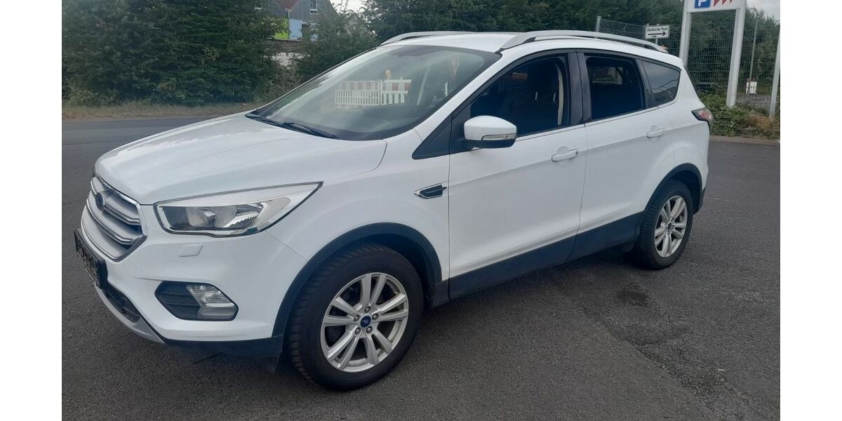 Ford Kuga 106.000 km 8.000 &euro; Diez 65582
