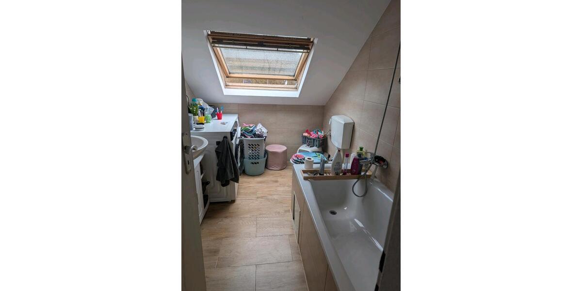 Dachgeschoßwohnung Bad Ems - 4 Zimmer, 104 m&sup2;, 1.050&euro; | Angebot:25780866