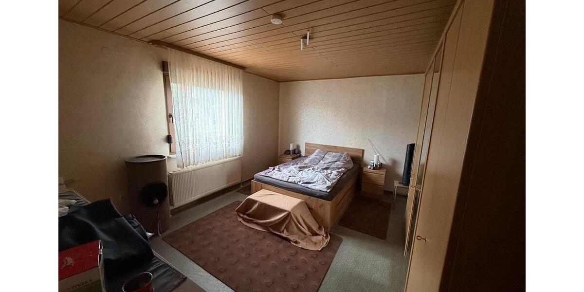 Einfamilienhaus Gückingen - 6 Zimmer, 136 m&sup2;, 330.000&euro; | Angebot:27002023