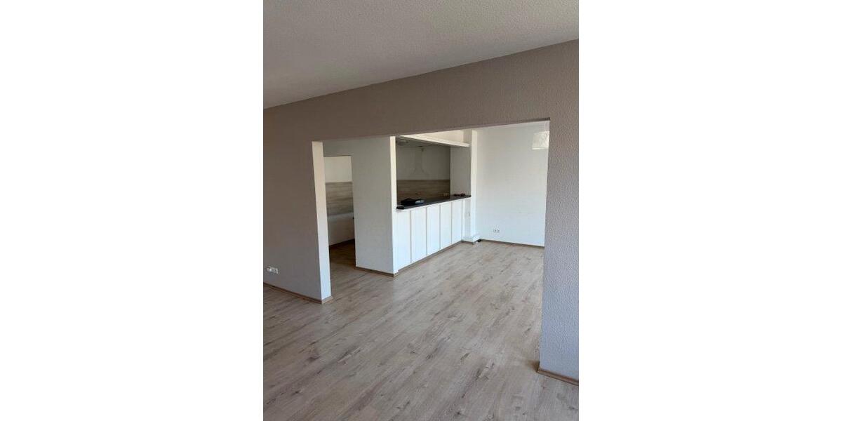 Etagenwohnung Koblenz - 2 Zimmer, 105 m&sup2;, 1.090&euro; | Angebot:26462260